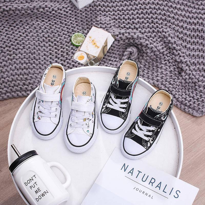 Chaussures Licorne<br> Fille style Converse - Une Licorne