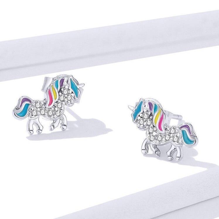 Boucles d'Oreilles Licorne<br> Cubique Zircon - Une Licorne