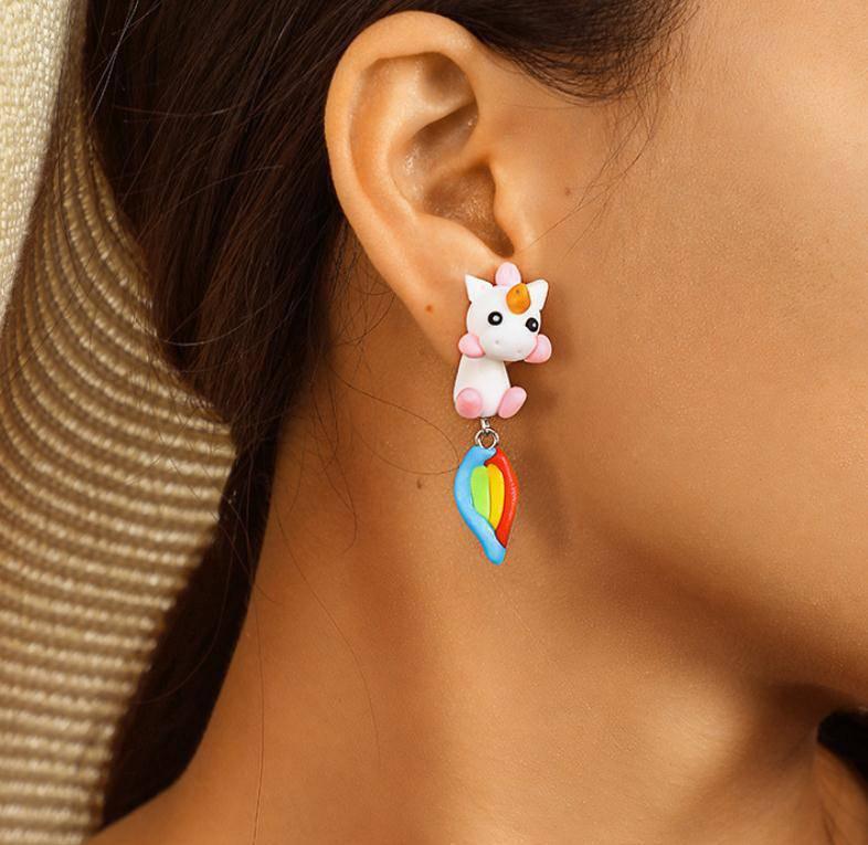 Boucles d'Oreilles Licorne<br> Fimo - Une Licorne