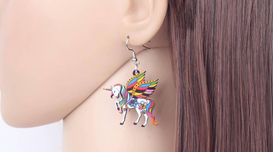 Boucles d'Oreilles Licorne<br> Pendantes Colorées - Une Licorne