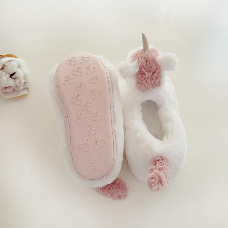 Chaussons Licorne Peluche - Une Licorne