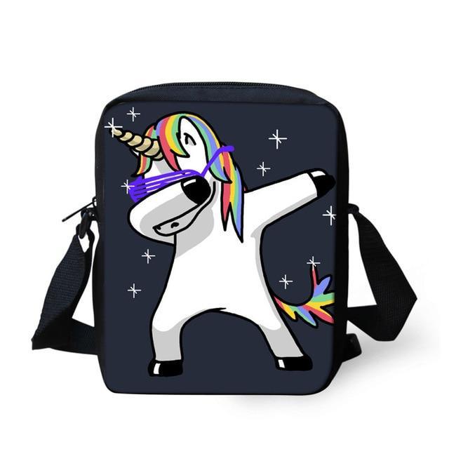 Ensemble Ecolier Licorne qui Dab <br> Trois pièces - Une Licorne