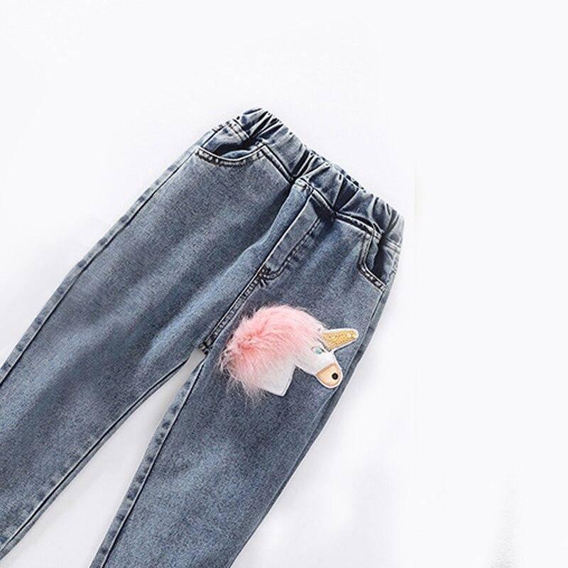 Jean Licorne Fille - Une Licorne