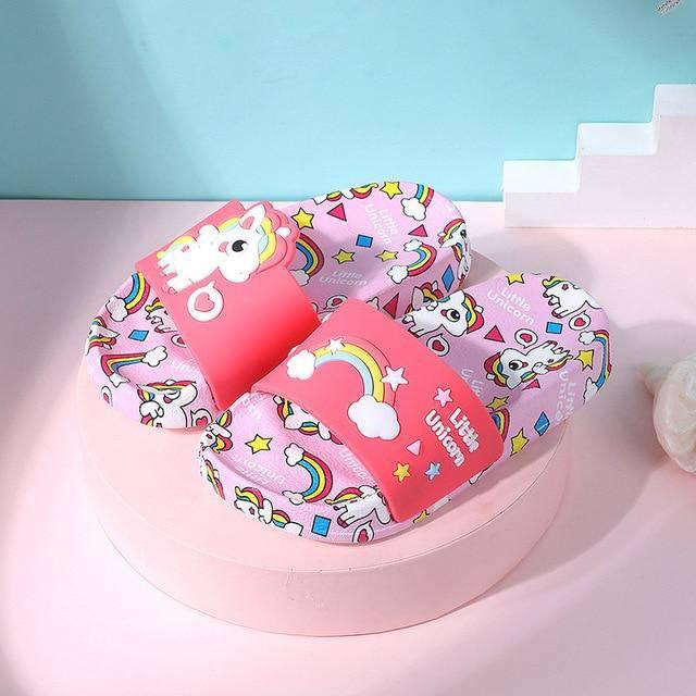 Nu-Pieds Licorne - Une Licorne