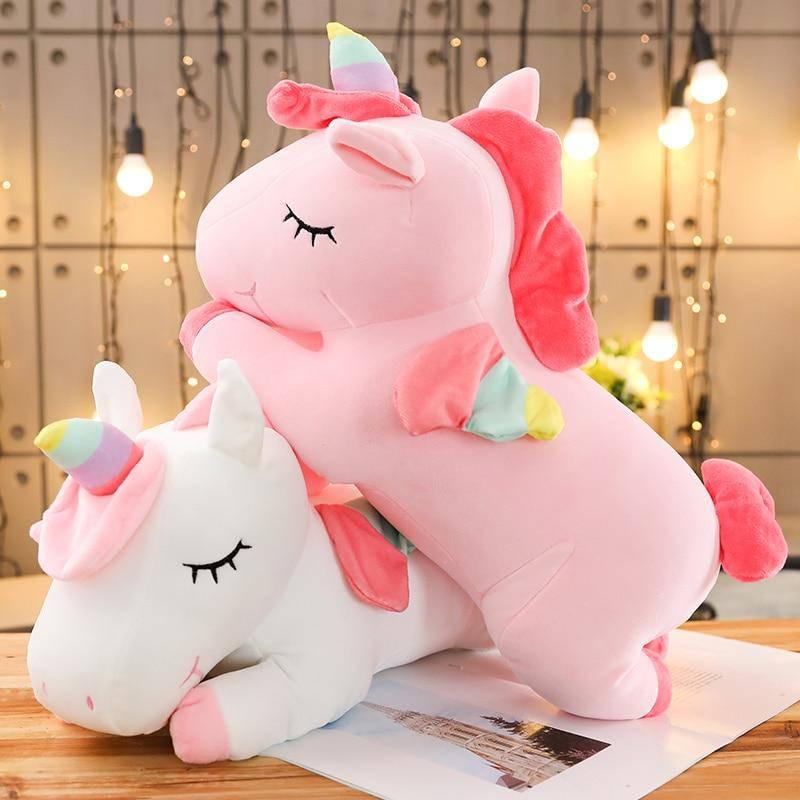 Peluche Licorne <br> Allongée - Une Licorne