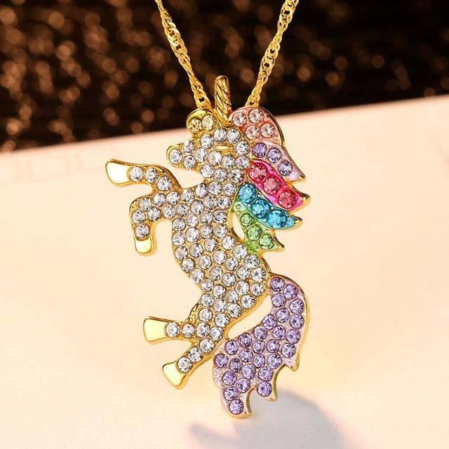 pendentif licorne en pierre - Une Licorne