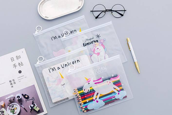 Pochette Licorne Transparente - Une Licorne