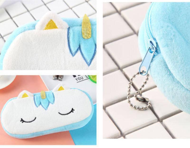 Trousse Licorne<br> En Peluche - Une Licorne