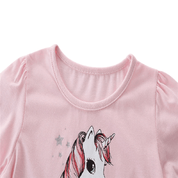 Une Robe de Licorne - Une Licorne